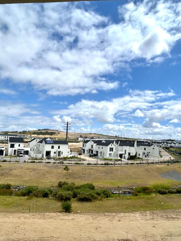 To Let 1 Bedroom Property for Rent in The Huntsman Western Cape